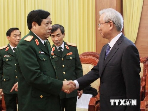 General Phung Quang Thanh receives Korean ambassador - ảnh 1